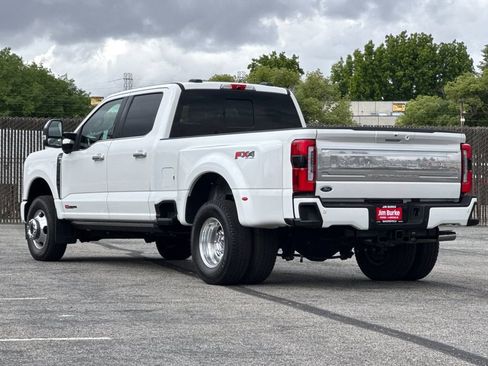 Certified 2026 Ford F350 Platinum w/ Platinum Plus Package AWD/4WD image 5