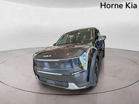New 2026 Kia EV9 Light RWD image 7