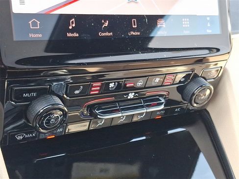 New 2025 Jeep Grand Cherokee Limited w/ Luxury Tech Group II image 13