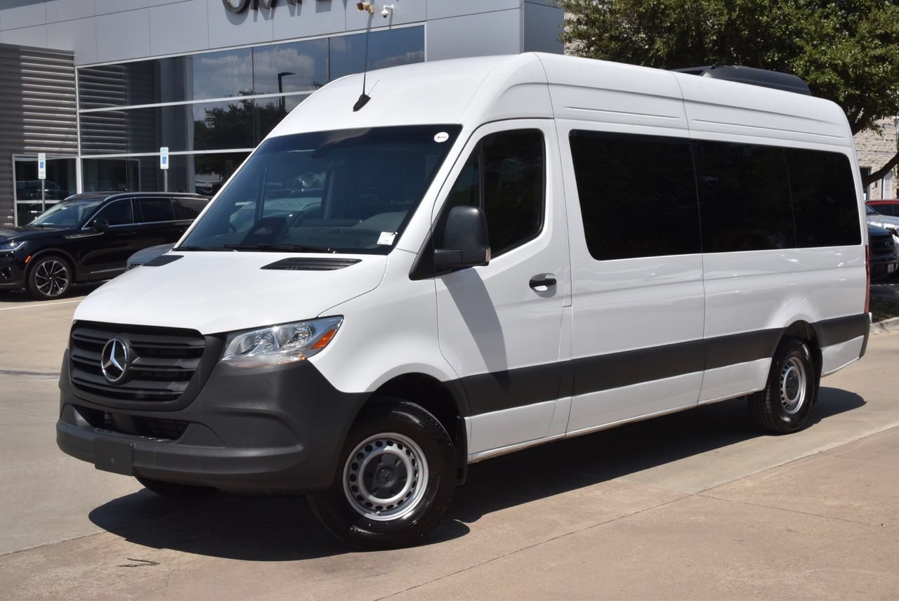 Used 2025 Mercedes-Benz Sprinter 2500 image 37