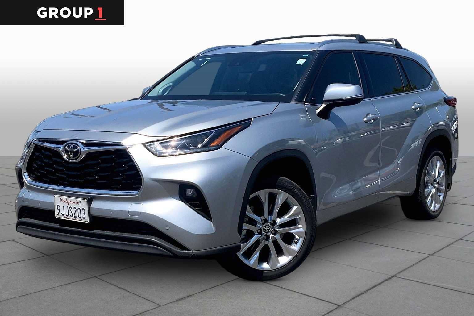 Used 2023 Toyota Highlander Limited FWD image 1