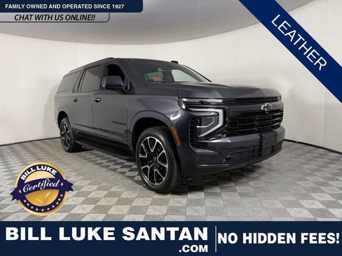 Used 2025 Chevrolet Suburban RST image 1