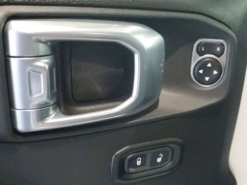 Used 2021 Jeep Gladiator Mojave w/ Trailer Tow Package image 20