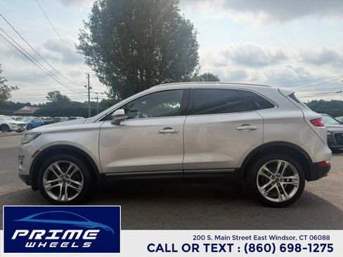 Used 2017 Lincoln MKC Reserve AWD/4WD image 4