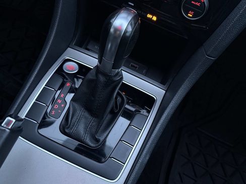 Used 2020 Volkswagen Passat 2.0T SE image 31