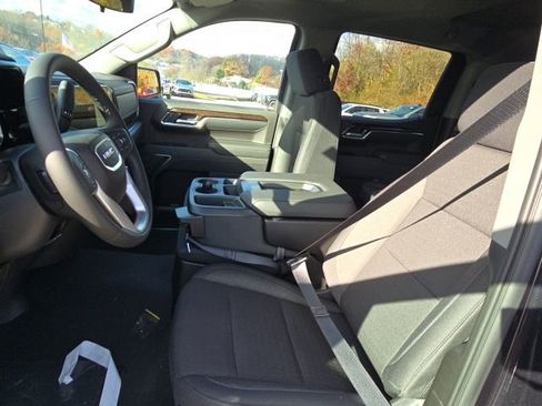 New 2026 GMC Sierra 1500 Elevation image 4