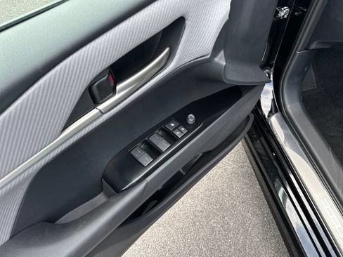Used 2026 Toyota Camry SE FWD image 15