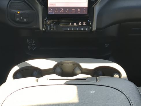 New 2026 RAM 3500 Tradesman AWD/4WD image 17