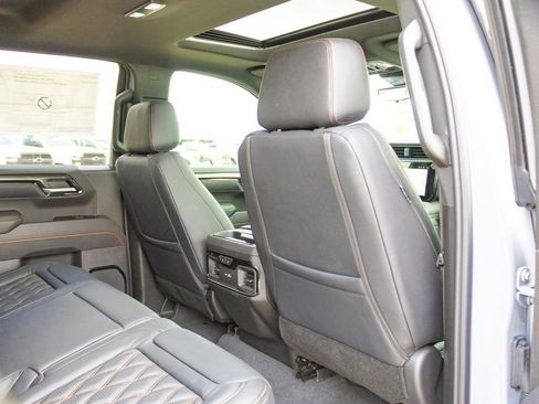 New 2025 GMC Sierra 1500 AT4 w/ AT4 Premium Package AWD/4WD image 41