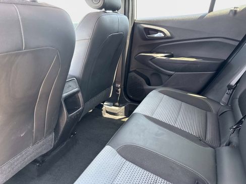 Used 2024 Chevrolet Trax LT w/ Driver Confidence Package FWD image 14