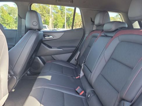 Used 2026 Chevrolet Equinox RS w/ Convenience Package III image 11