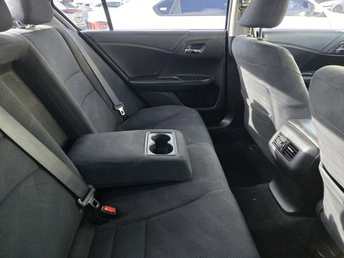 Used 2016 Honda Accord EX image 6