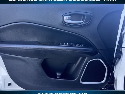 Used 2019 Jeep Compass Altitude image 31