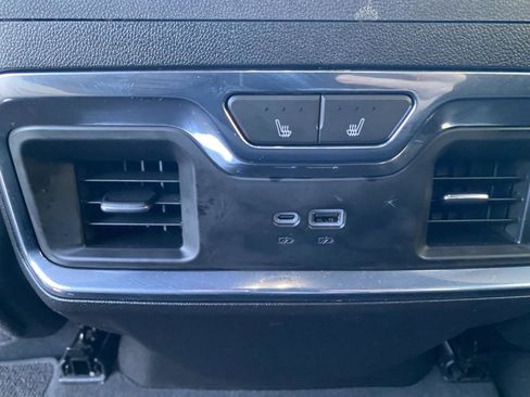 Used 2024 Chevrolet Silverado 1500 High Country w/ Technology Package image 20