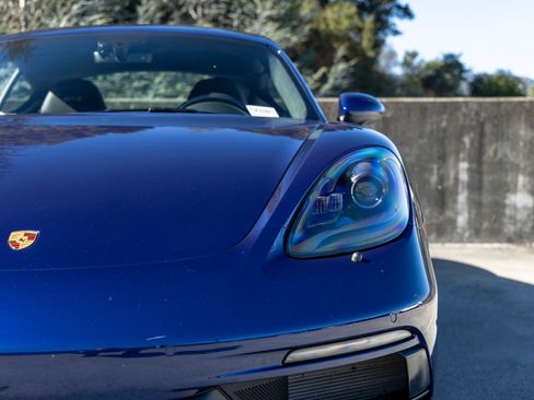 Used 2025 Porsche 718 Cayman GTS RWD image 15