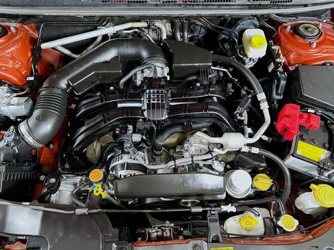 Used 2025 Subaru Crosstrek 2.0i Premium image 33