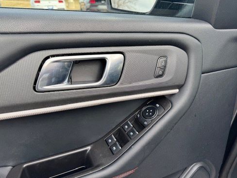 Certified 2025 Ford Explorer ST-Line w/ ST-Line Street Pack image 12