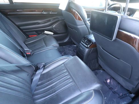 Used 2018 Genesis G90 5.0 Ultimate image 35