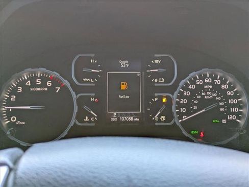 Used 2019 Toyota Tundra Platinum image 10