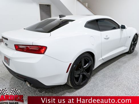 Used 2017 Chevrolet Camaro LT image 5