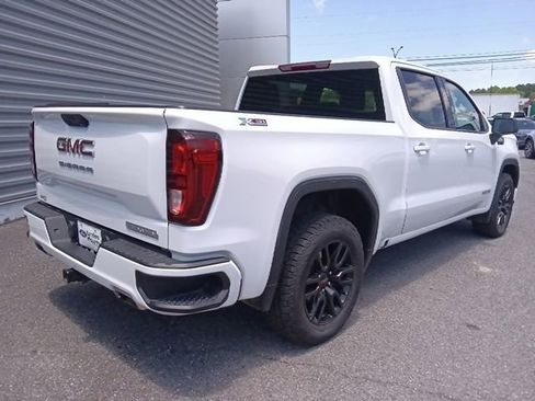 Used 2024 GMC Sierra 1500 Elevation AWD/4WD image 3