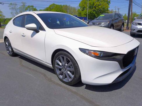Used 2021 MAZDA MAZDA3 s image 4