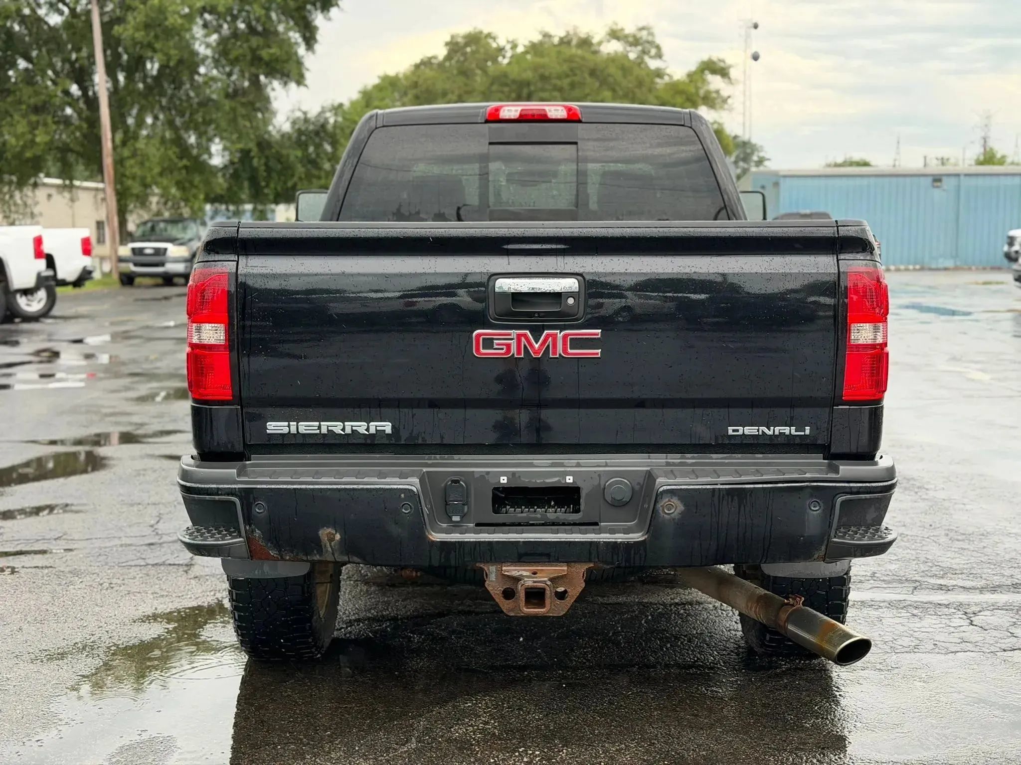 Used 2015 GMC Sierra 2500 Denali w/ Driver Alert Package AWD/4WD image 6