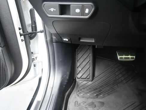 Used 2025 Kia K4 GT-Line Turbo FWD image 16