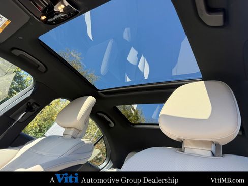 Certified 2022 Mercedes-Benz C 300 4MATIC Sedan image 18