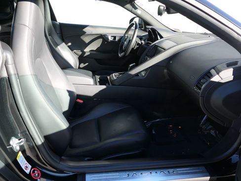 Used 2017 Jaguar F-TYPE Coupe image 26
