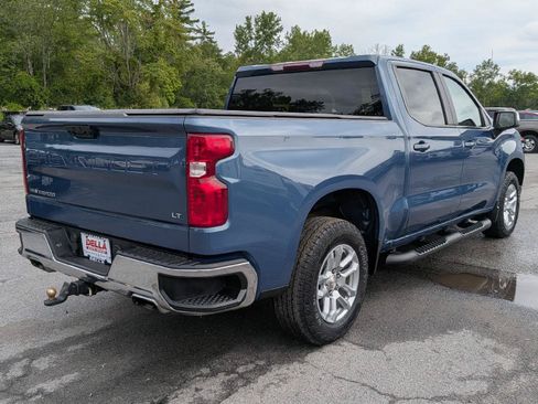 Used 2024 Chevrolet Silverado 1500 LT w/ Z71 Off-Road Package AWD/4WD image 8