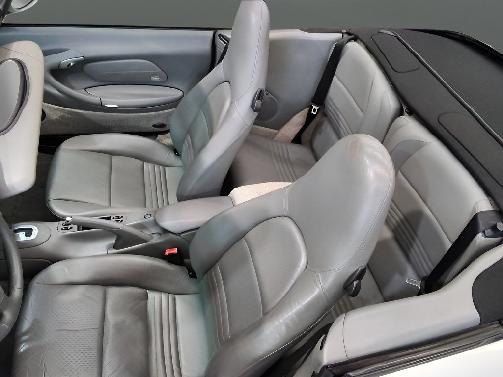 Used 2001 Porsche 911 Carrera RWD image 28