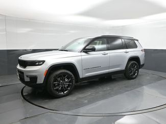 New 2025 Jeep Grand Cherokee L Limited video 1