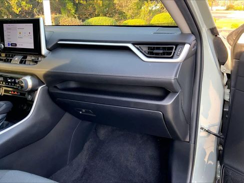 Used 2023 Toyota RAV4 XLE image 19