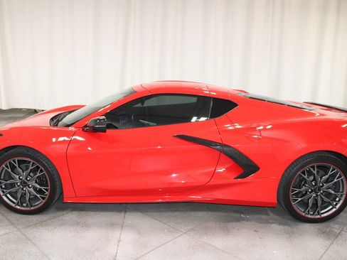 Used 2024 Chevrolet Corvette Stingray Coupe w/ 1LT RWD image 6