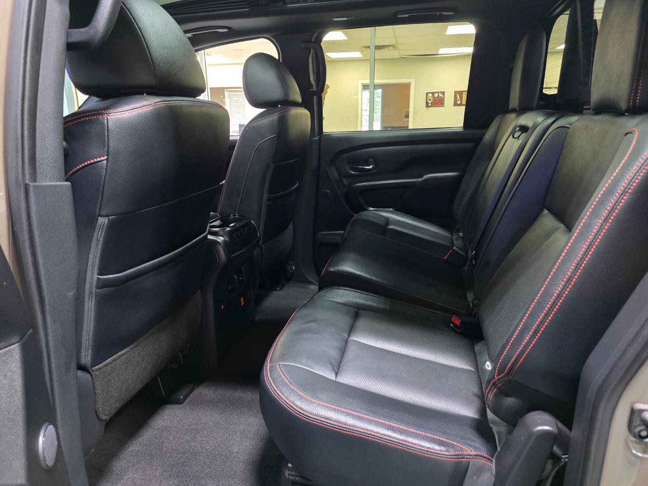 Used 2022 Nissan Titan PRO-4X w/ Pro-4x Convenience Package AWD/4WD image 20