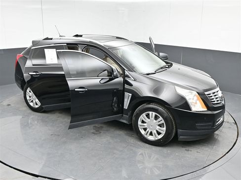 Used 2016 Cadillac SRX Luxury w/ Driver Awareness Package image 37
