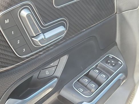 Used 2023 Mercedes-Benz GLB 35 AMG 4MATIC image 12