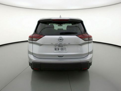 Used 2025 Nissan Rogue SV FWD image 7