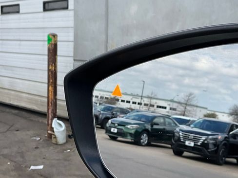 Used 2025 MAZDA CX-50 AWD 2.5 S w/ Premium Package image 21