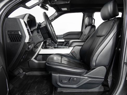 Used 2019 Ford F150 Lariat w/ Equipment Group 502A Luxury image 15