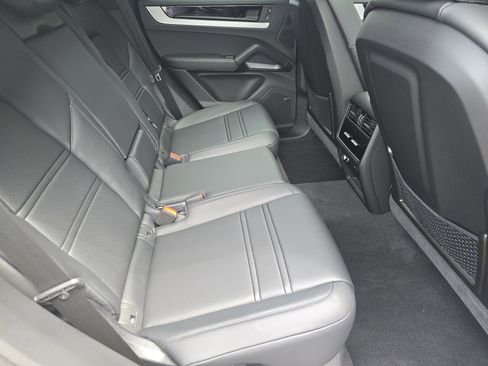 New 2025 Porsche Cayenne E-Hybrid image 25