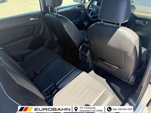 Used 2022 Volkswagen Tiguan SE R-Line FWD image 15