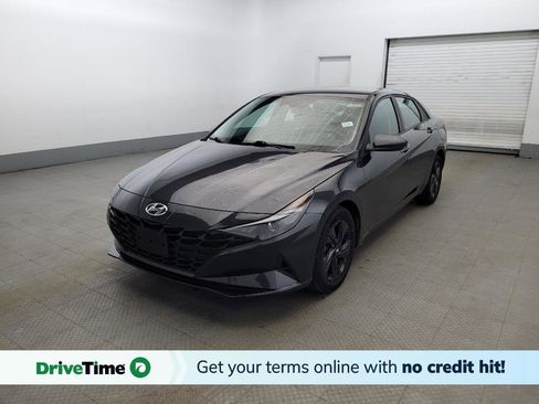 Used 2021 Hyundai Elantra SEL image 1