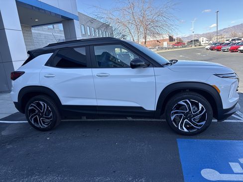 New 2026 Chevrolet TrailBlazer RS w/ Convenience Package image 6