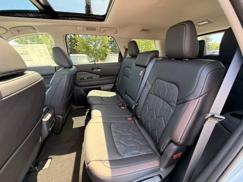 New 2026 Nissan Pathfinder Platinum w/ Cargo Package AWD/4WD image 15