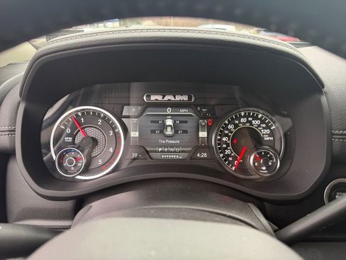 Used 2024 RAM 2500 Laramie image 16