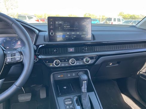 Used 2026 Honda CR-V EX-L image 18