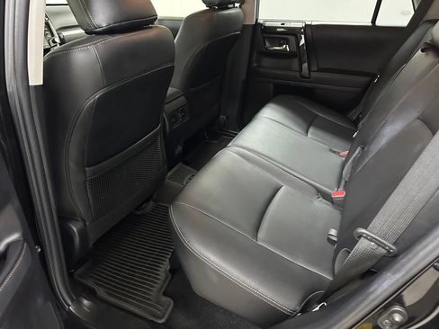 Used 2023 Toyota 4Runner 40th Anniversary SE AWD/4WD image 15