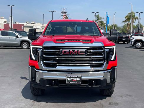 New 2025 GMC Sierra 2500 SLE w/ SLE Value Package; image 2